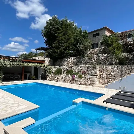 House * Klis