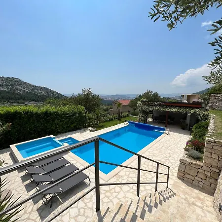House Villa *